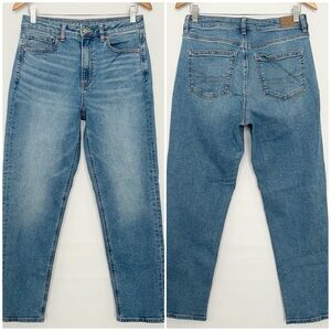 American Eagle Mom Jean High Rise Straight Stretch Everyday Size 6 Regular Blue